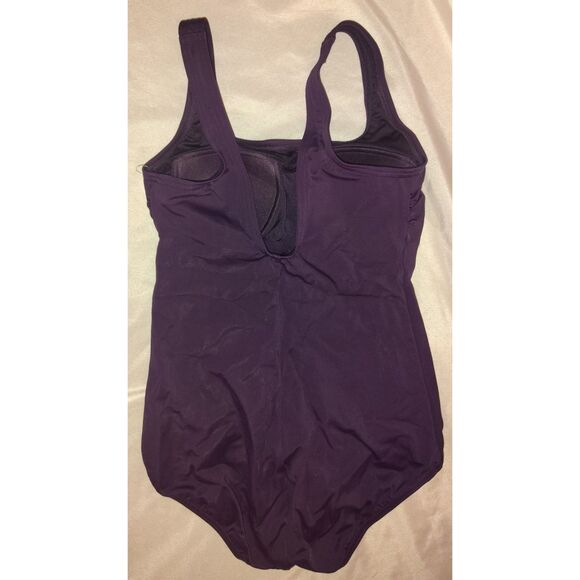 NWT Lands' End Women's Tugless One Piece Swimsuit Size 4 UPF 50 RN 62830 Purple - Picture 2 of 7